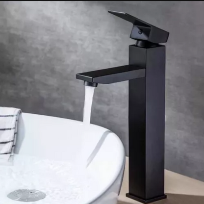 Llave Monomando Lavamanos Larga Color Negro Cuadrada 30 Cm